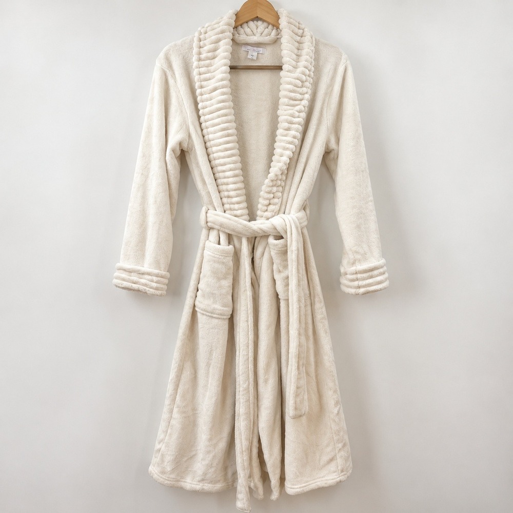 White Mark Coquette Soft Plush Fleece Bathrobe Women S/M Cozy Lounge Spa Robe